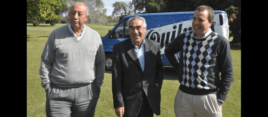 JosÃ© Luis Melo Carlos Enrique Ressia y Mauro Vecchio durante la presentaciÃ³n del torneo Abierto de golf que se jugarÃ en los links albinegros Lucas Pagano 