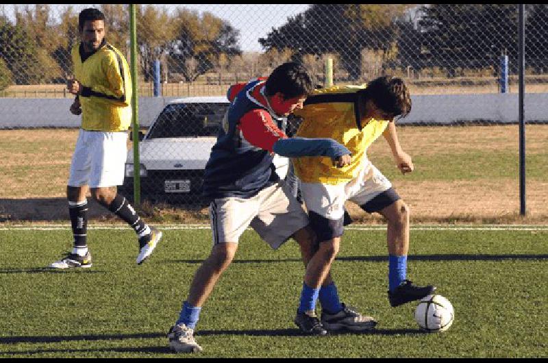 Ayer se disputaron dos encuentros para completar la primera fecha Lucas Pagano 