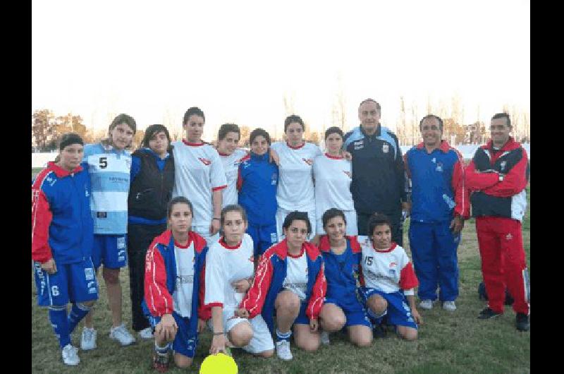 Las jugadoras locales enfrentaron a la SelecciÃ³n Prensa 