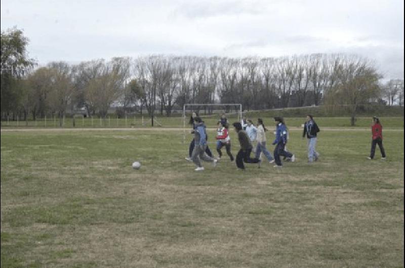 Las chicas disfrutaron del fÃºtbol durante el encuentro de Escuelas en AcciÃ³n 