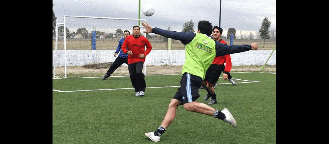 Popular FC derrotÃ³ a Galasur en uno de los partidos de la Zona 2 Lucas Pagano 