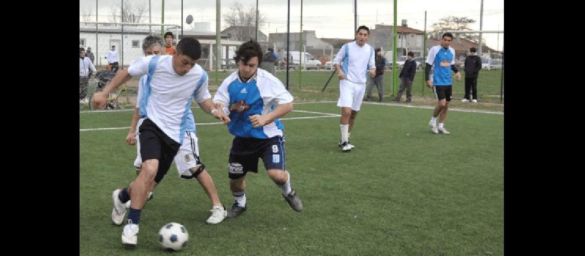 PinturerÃ­as El Planeta y Autoservicio 7 de Oro se enfrentaron en la Ãºltima fecha Lucas Pagano 