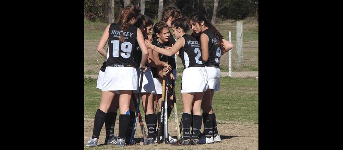 Las chicas batarazas jugarÃn en Tandil Prensa CAE 