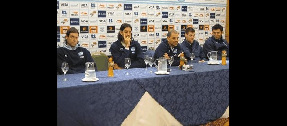 El equipo albiceleste fue presentado ayer en conferencia de prensa Prensa CABB 