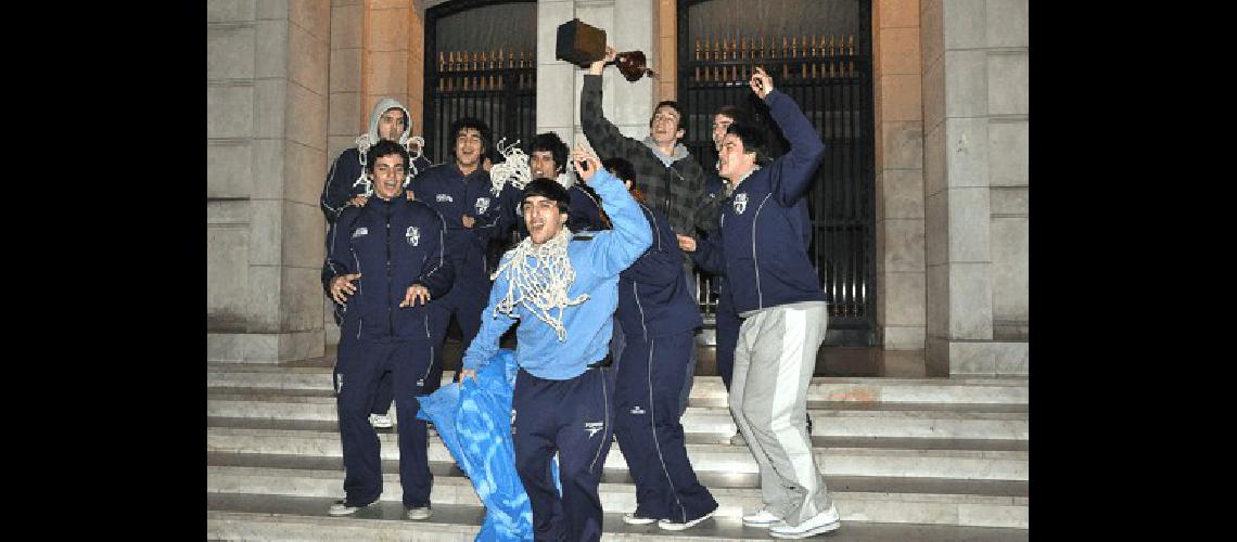 Los juveniles de la ABO se consagraron campeones provinciales en JunÃ­n en una histÃ³rica coronaciÃ³n Lucas Pagano 