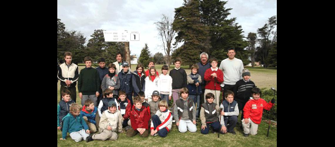 Los chicos de la escuela de golf albinegra tambiÃ©n tendrÃn su torneo Archivo 