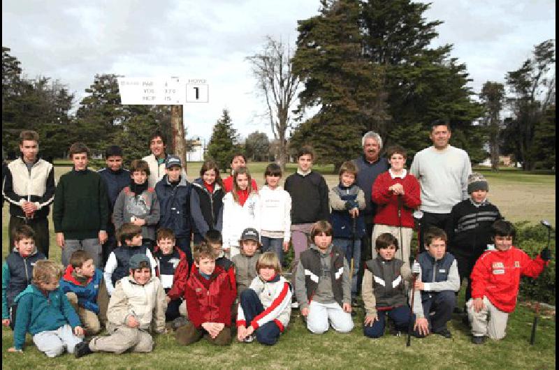 Los chicos de la escuela de golf albinegra tambiÃ©n tendrÃn su torneo Archivo 