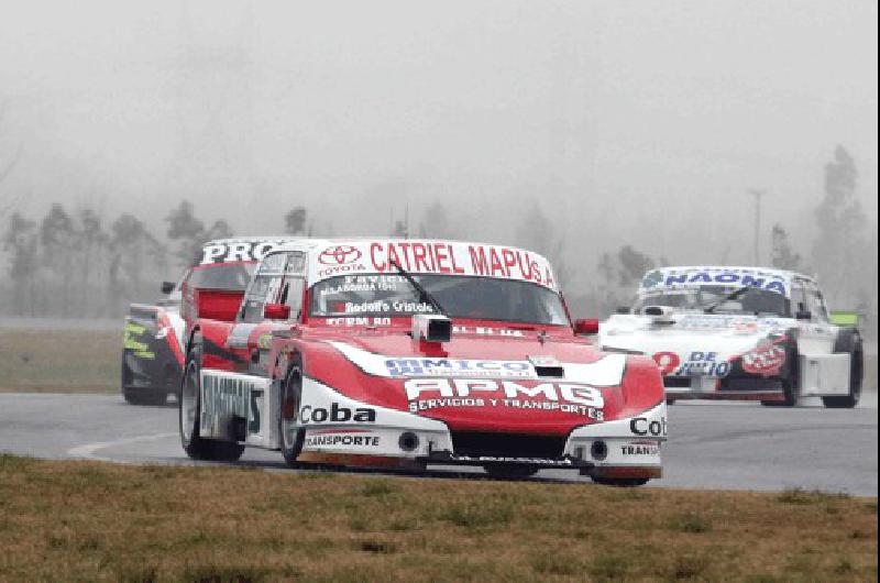 El impermeable MartÃ­n Laborda viene de ganar las Ãºltimas dos fechas del TC Pista Mouras bajo la lluvia en La Plata Gentileza Prensapro  D Gallardo 