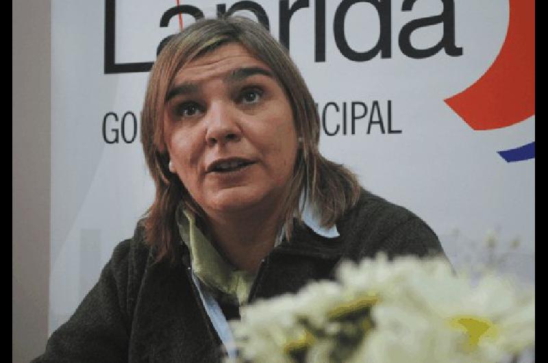 Viviana LÃ³pez adelantÃ³ el programa de festejos del aniversario de Laprida Agencia 