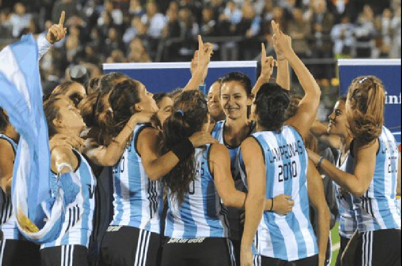 Las Leonas festejaron el tÃ­tulo mundial alcanzado tras la victoria ante Holanda en el encuentro final TÃ©lam 