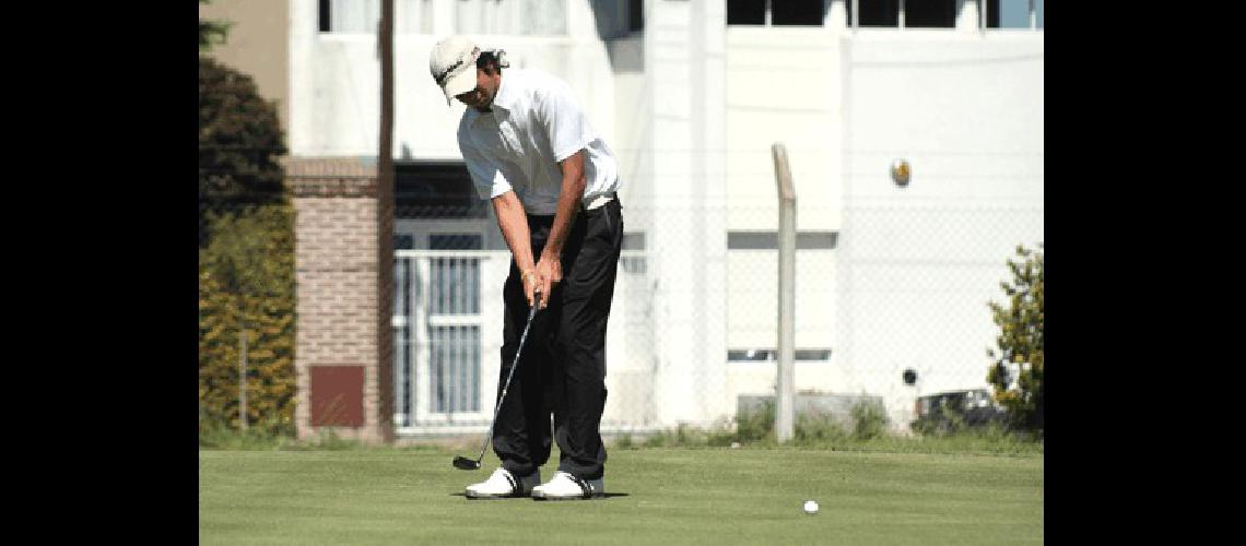 JuliÃn Ariel Lerda en representaciÃ³n del Club de Campo Saint Thomas obtuvo los premios de las dos categorÃ­as del Campeonato Argentino Claudio MartÃ­nez 