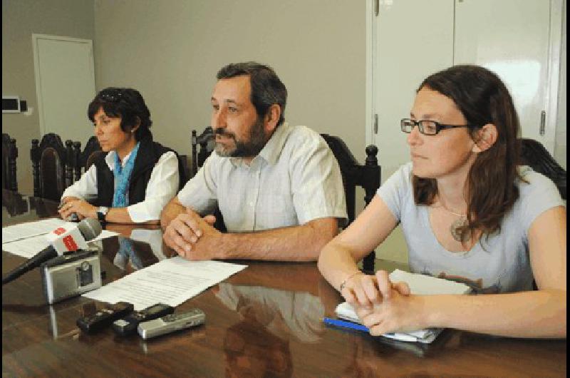 Los funcionarios municipales adelantaron detalles del nuevo programa de becas 