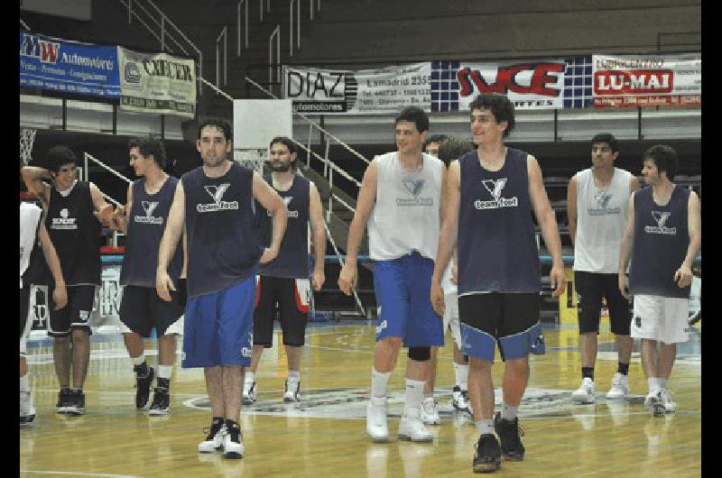 El equipo albinegro se entrenÃ³ durante la semana con la mente puesta quebrar esta noche la mala racha Carlos RamÃ­rez 