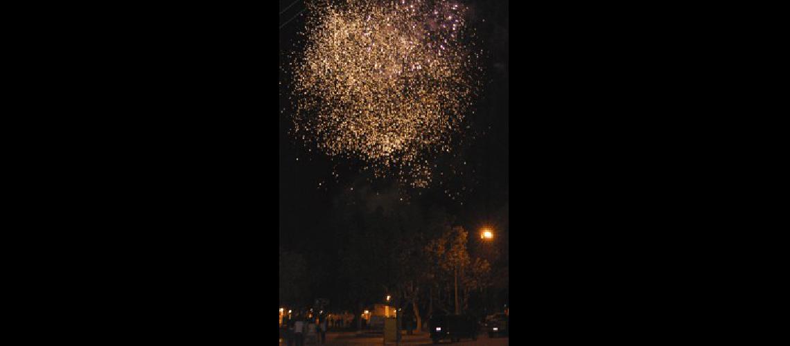 Los fuegos artificiales dieron el cierre 