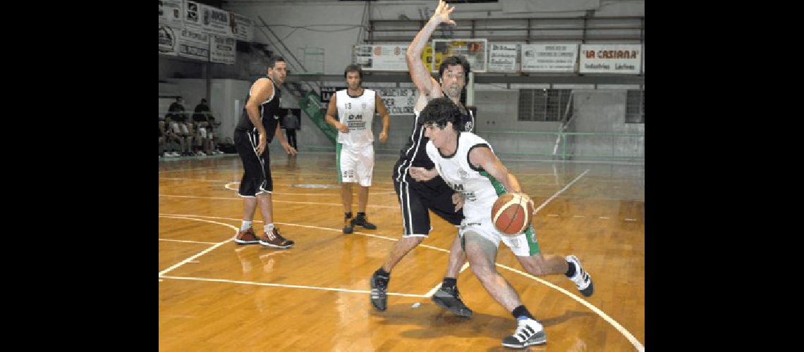 Pueblo Nuevo no pudo ante los nicoleÃ±os en el gimnasio Juan Manolio Carlos RamÃ­rez 