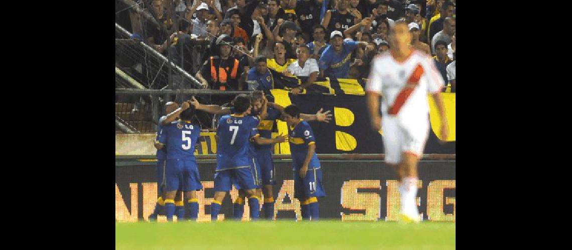 El interminable MartÃ­n Palermo marcÃ³ su gol AFP