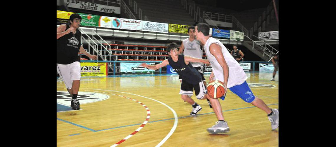 El equipo de Irineo Galli irÃ esta noche por su primer triunfo en la Zona B2 Sur de la Liga Nacional B de BÃsquetbol Marcelo Kehler 