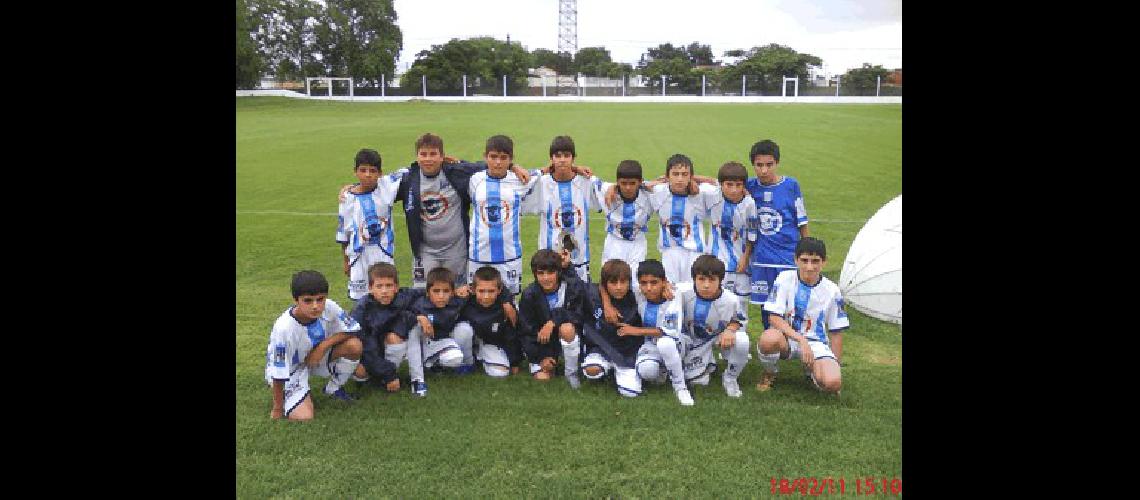 Ferro Carril Sud ganÃ³ sus dos compromisos en la Copa Tandil TurÃ­stico Prensa 