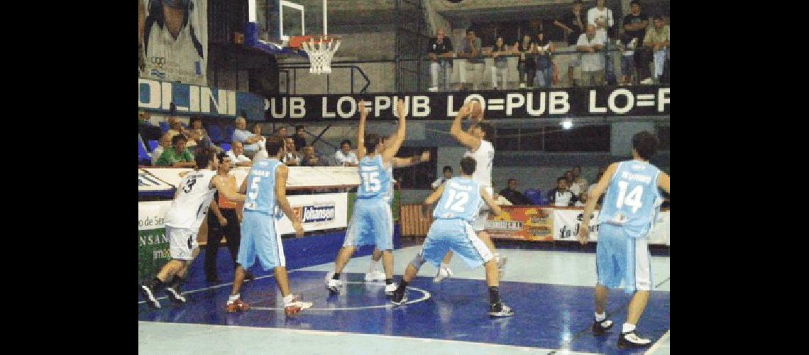 El Bata cayÃ³ anoche ante Sport Club de CaÃ±ada de GÃ³mez por 88 a 67 en el gimnasio Florencio Varni Gentileza Roberto Larocca 