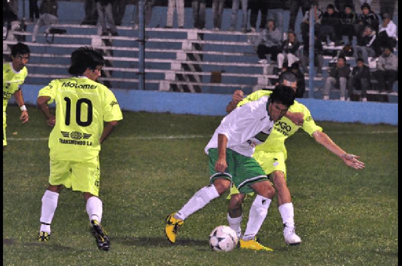 AtlÃ©tico Hinojo venciÃ³ como visitante ante Ferro Carril Sud Lucas Pagano 