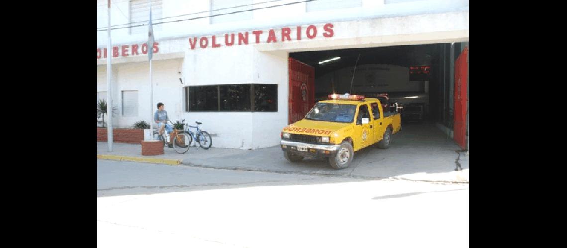 El Cuartel de Bomberos Voluntarios de General La Madrid el 6 de diciembre cumplirÃ� 50 aÃ±os desde su fundaciÃ³n 