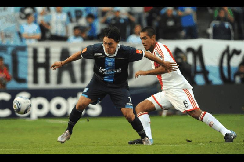 Racing viene de perder en su estadio ante River Plate Archivo 