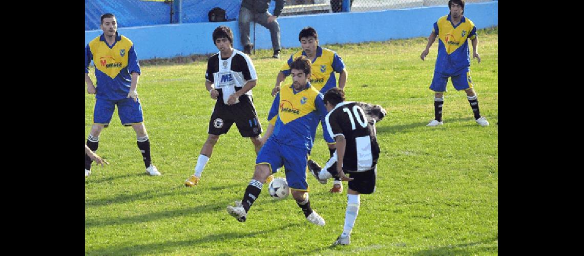 Club LujÃn se llevÃ³ los tres puntos de un partido en el que dominÃ³ Estudiantes Marcelo Kehler 