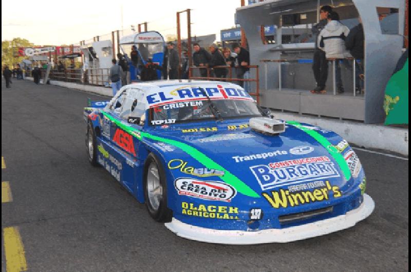 En su cuarta carrera en el TC Pista AgustÃ­n Herrera cumpliÃ³ el objetivo de ver la bandera de cuadros Foto gentileza Javier Vijarra 