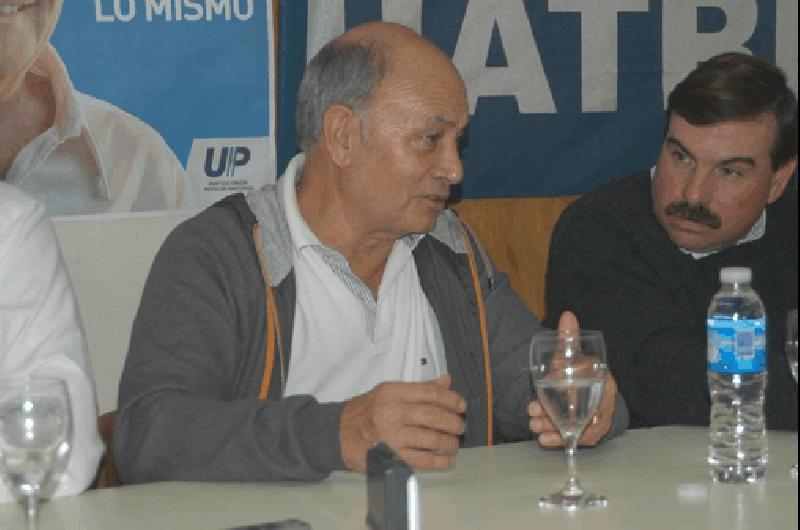 Esteban Loholaberry junto a GerÃ³nimo Momo Venegas El lÃ­der local de Uatre hablÃ³ de Duhalde como la alternativa para las elecciones 