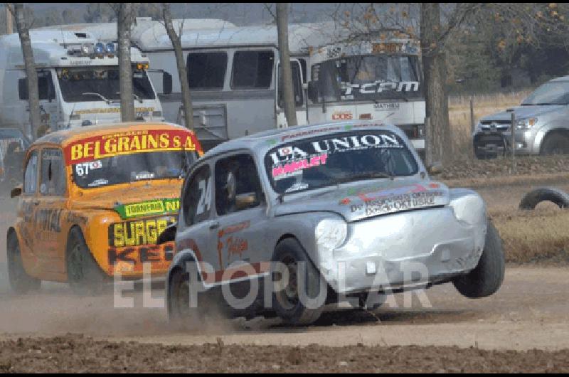 Fernardo CurrÃ� en pleno pozo de la curva 2 El piloto de OlavarrÃ­a ganÃ³ la final B de la Promocional 850 Miguelangel 