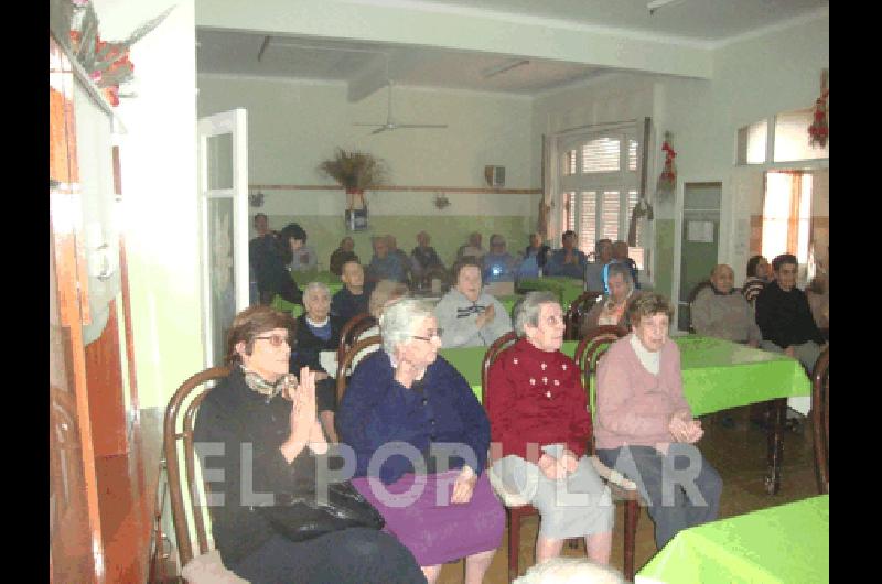 Los abuelos revivieron la fiesta del aniversario de Laprida 