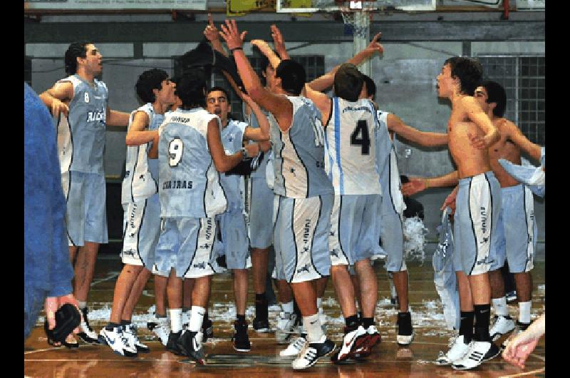 Los Sub 19 de Racing se coronaron campeones ante su clÃsico rival y festejaron en Pueblo Nuevo Lucas Pagano 