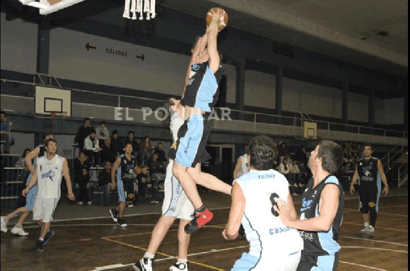 Ferro le ganÃ³ a Racing el pasado viernes y se asegurÃ³ su lugar en el cuadrangular final Archivo 