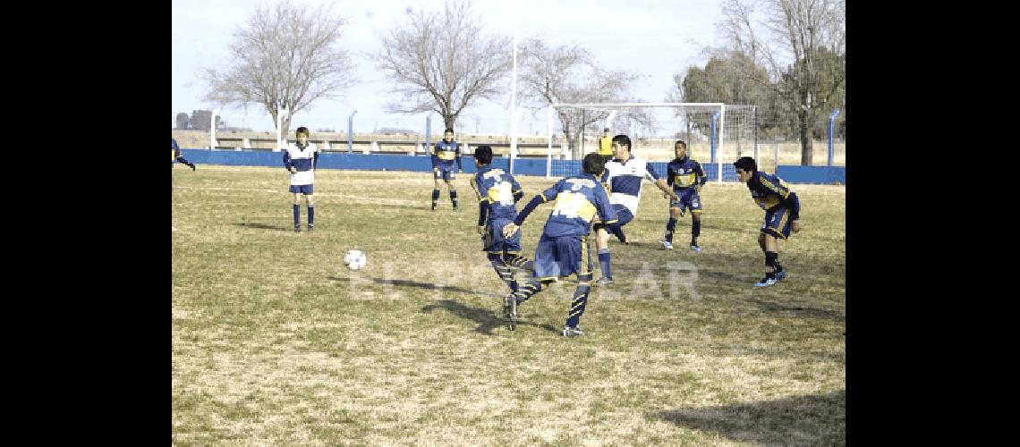 63 chicos de la FundaciÃ³n AtlÃ©tica San CristÃ³bal de Venezuela estuvieron en La Madrid durante una semana 