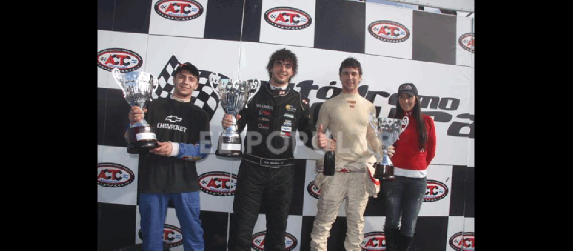 Lucas Alonso Eduardo MartÃ­nez y el olavarriense NicolÃ�s Pezzucchi subieron al podio de la 9Âª fecha del TC Pista Mouras Prensa ACTC 