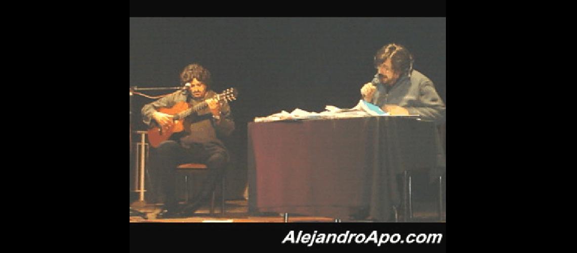 Hoy desde las 20 en el SalÃ³n Blanco de La Madrid se presenta Alejandro Apo junto al mÃºsico Marcelo Sanjurjo con el espectÃ�culo  Y el fÃºtbol contÃ³ un cuento 