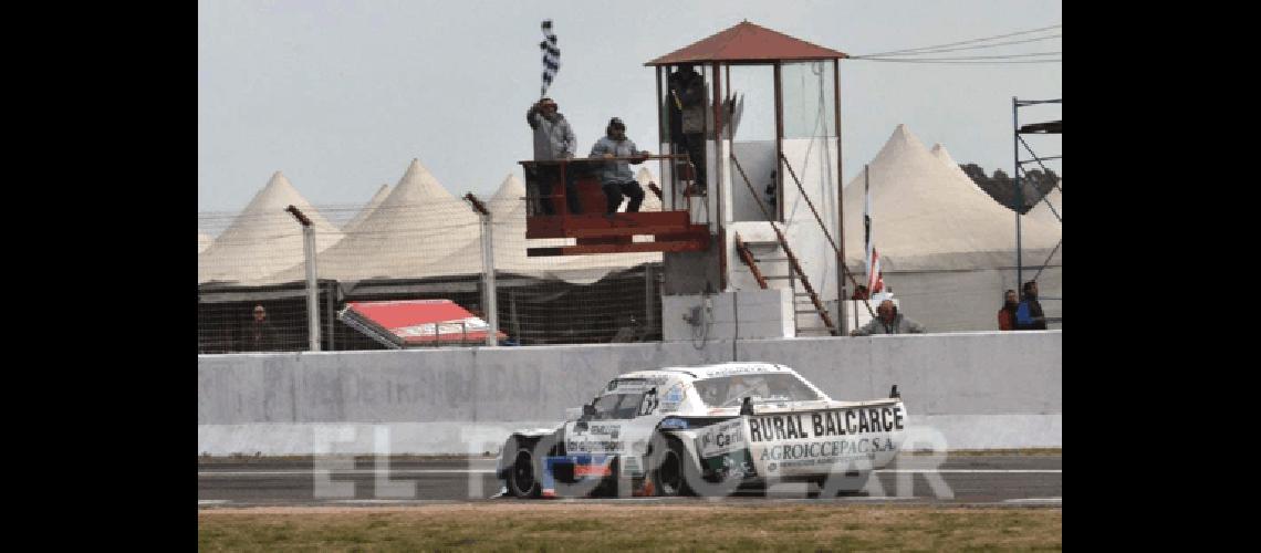 Diorio soportÃ³ la dura lucha propinada por el segundo Emanuel Alifraco y ganÃ³ en OlavarrÃ­a Miguelangel 