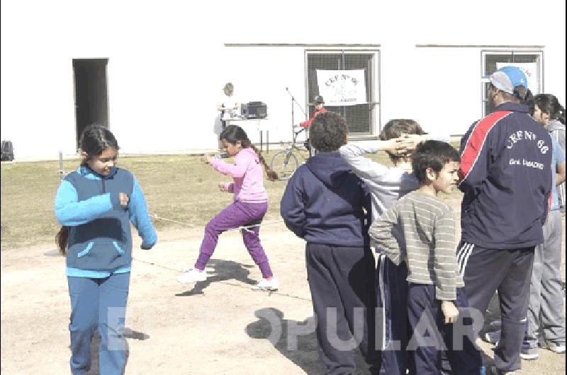 ContinÃºa el programa Escuelas en AcciÃ³n Ayer se presentaron alumnos de 4Âº hoy serÃ el turno de los 5Âº de las EP de La Madrid Agencia 