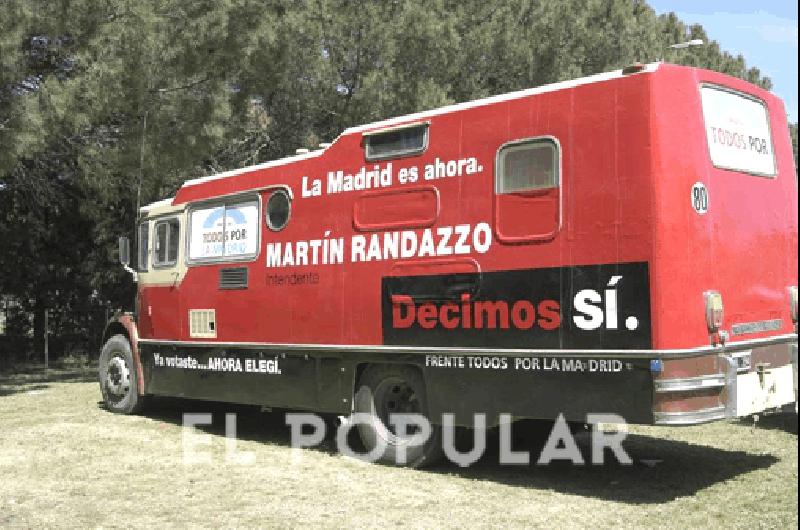 En el espacio de la Rural el Frente Todos por La Madrid ubicÃ³ una carpa y el Frente MÃ³vil Agencia 