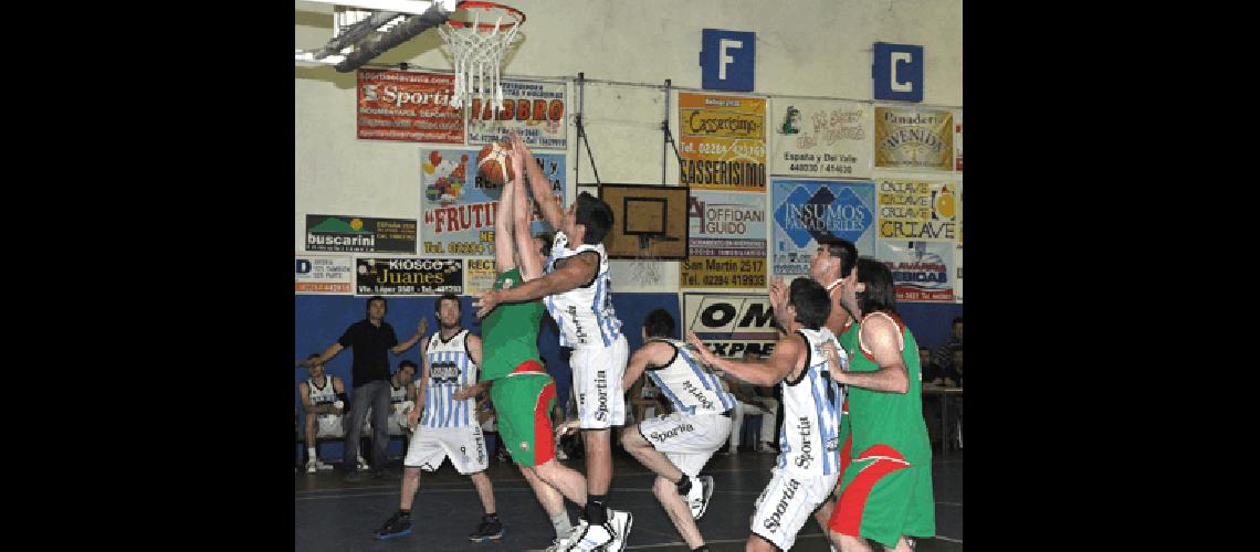 Ferro Carril Sud derrotÃ³ anoche como local a los suarenses Carlos RamÃ­rez 