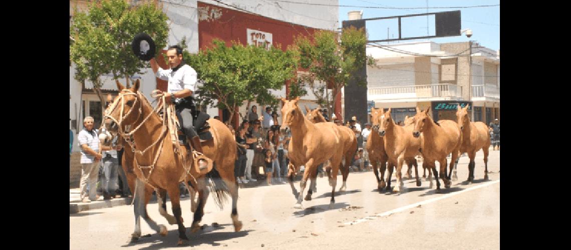 La excelente tropilla de Justiniano Gancedo se hizo presente y viene de obtener un segundo premio 