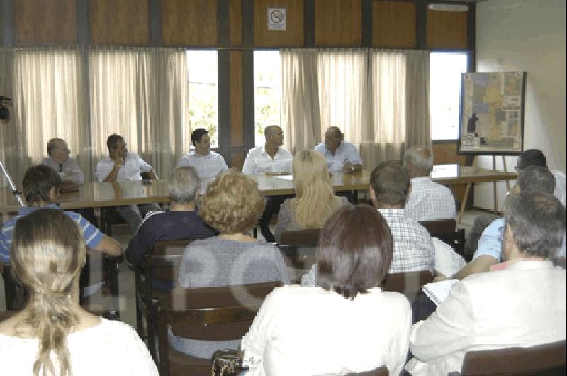 Los intendentes de Daireaux La Madrid y GuaminÃ­ explicaron las razones de la negativa Archivo 