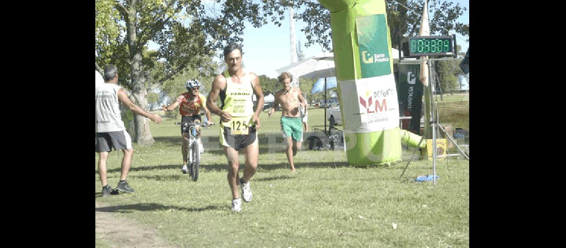 Entre los trÃ­os se coronÃ³ el equipo conformado por AgustÃ­n Hiriart Rodolfo Lochbaum y Sergio Pardo 