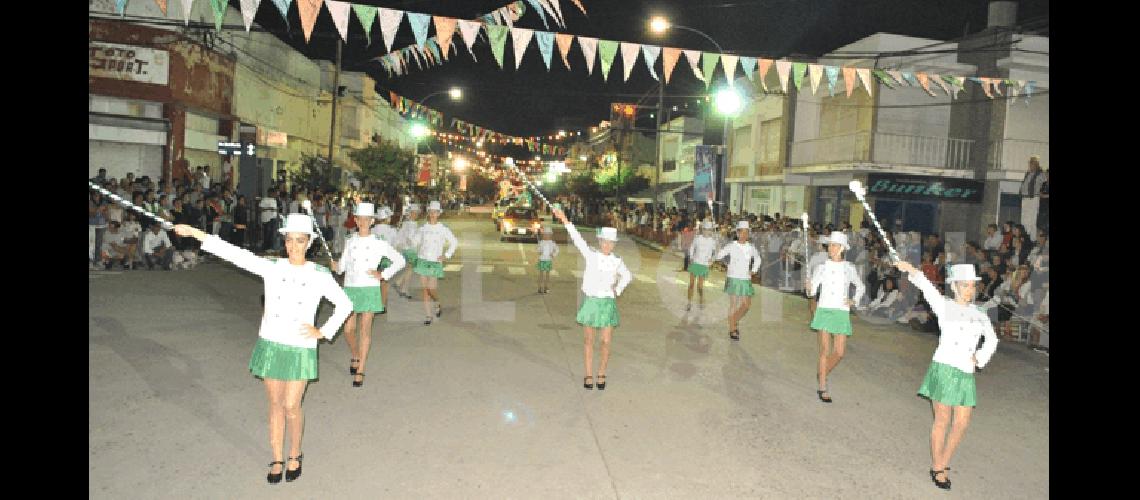 Las Bastoneras de Juventud una tradiciÃ³n recuperada para el Carnaval 