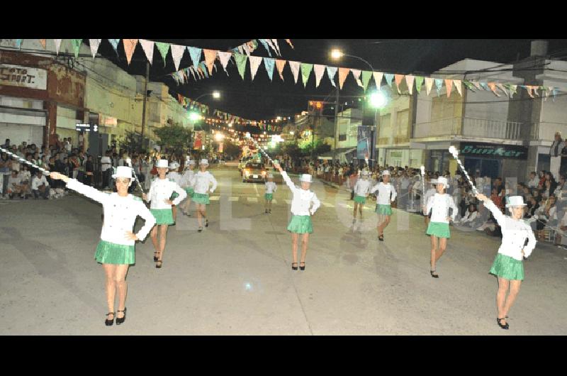 Las Bastoneras de Juventud una tradiciÃ³n recuperada para el Carnaval 