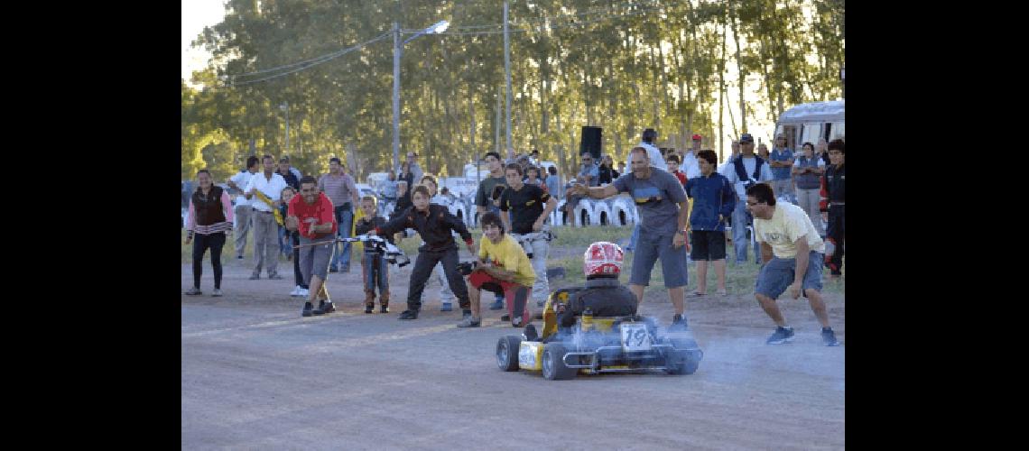 El piloto de OlavarrÃ­a Marcos Barresi se alzÃ³ con la victoria en Senior 125 cc Fotos Miguelangel 