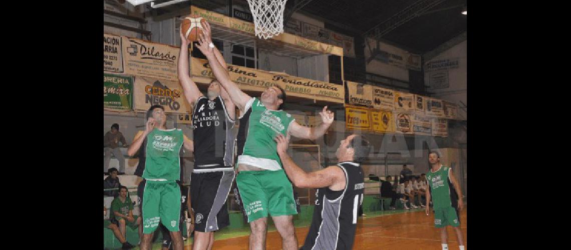 El equipo albiverde le ganÃ³ anoche con autoridad al Bata en el Juan Manolio por 67-57 y lo bajÃ³ de la punta Carlos RamÃ­rez 