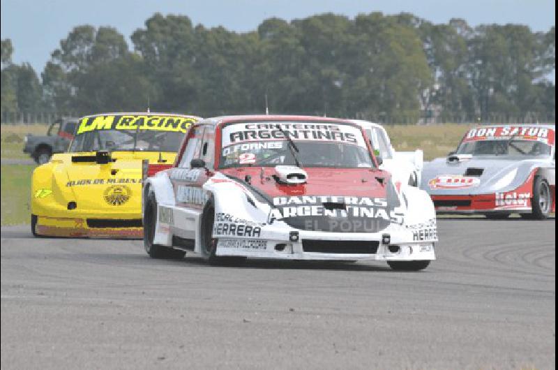 Oscar Fornes (2) es el lÃ­der del certamen con 705 puntos Eduardo Kriger (17) lo sigue con 55 Miguelangel 