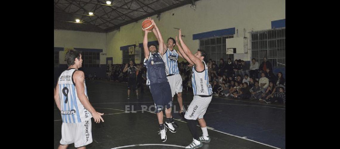 Ferro viene de superar en el clÃsico a El FortÃ­n y manda en el Apertura Archivo 