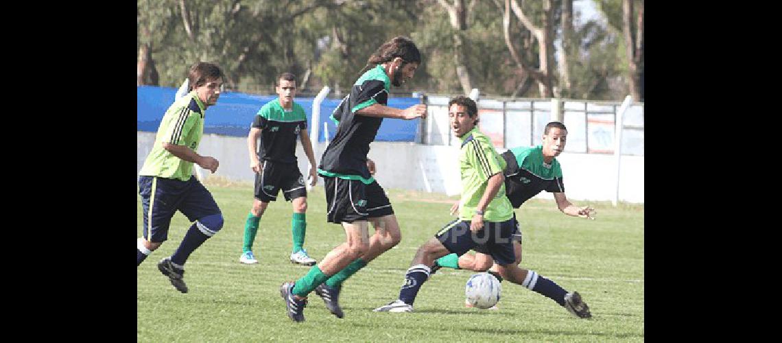 Se jugaron tres partidos pendientes